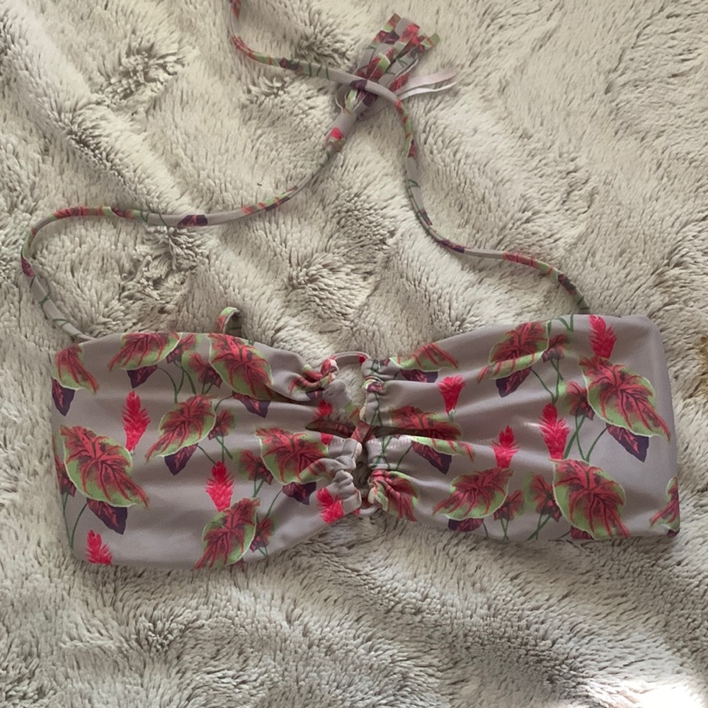 Acacia top